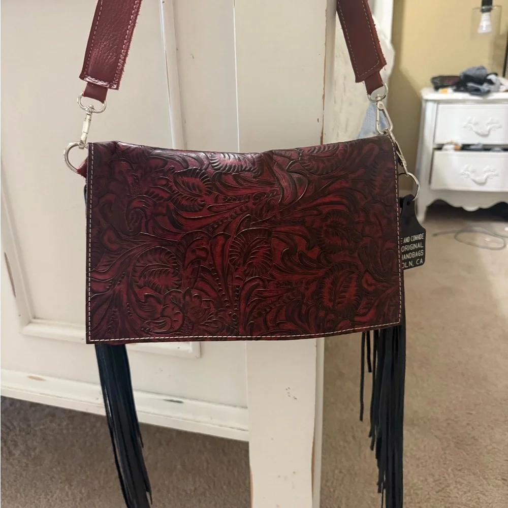 HCC Elegant Burgundy Floral Crossbody Bag with Black Fringe - Picture 2 of 4